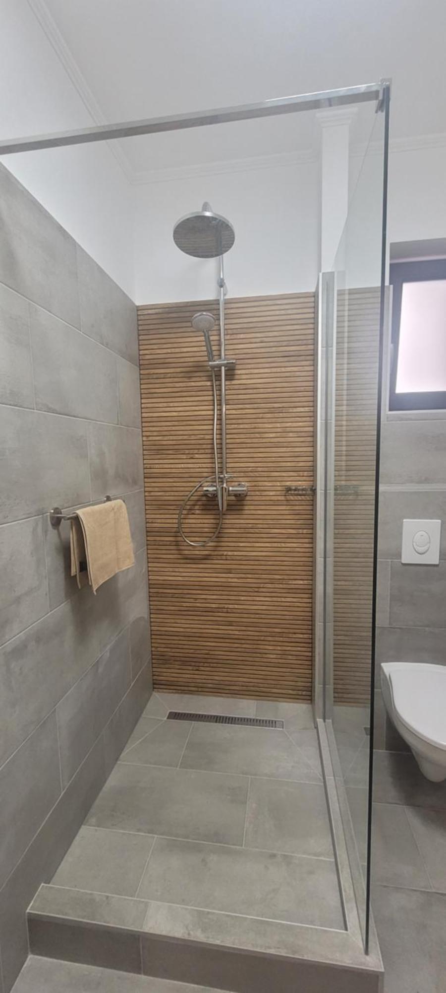 Csaladi Kikoeto Apartman Gyula Exterior photo
